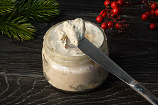 Сало кабана кручёное с чесноком 200 грамм