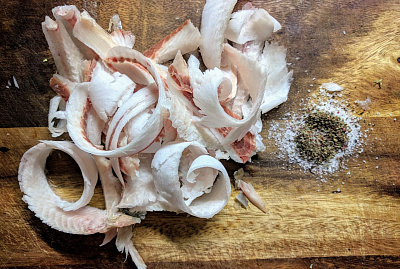 Превью Муксун свежемороженый (1,4-1,8 кг)