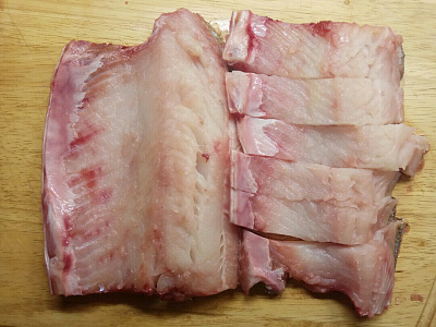 Превью Муксун свежемороженый (1,4-1,8 кг)